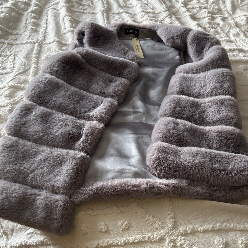 Iris Soft Gray Teddy Jacket